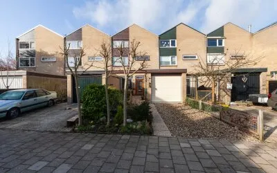 Tussenwoning te koop: Groot Veldsweer 83, Wielwijk-zuid Hardinxveld-Giessendam
