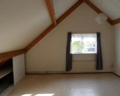 Kamer te huur: Grootslag, Slagen Houten