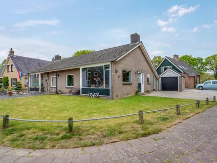 Twee-onder-één-kap te koop: Grootveenweg 9, Norg Norg