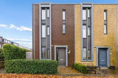 Hoekwoning te koop: Grootzeil 426, Noorderplassen W.-Oost Almere