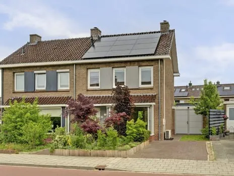 Twee-onder-één-kap te koop: Grote Molenstraat 24, Steding Elst (Ge)