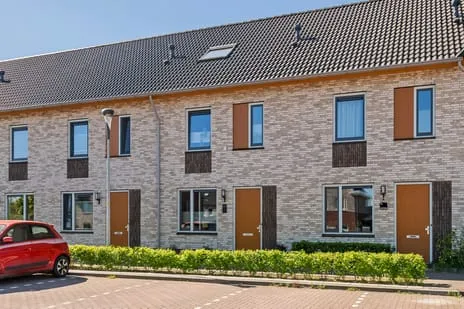 Tussenwoning te koop: Grote Ronduit 28, Latenstein Tiel