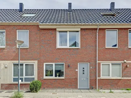 Terraced house for sale: Grote Waard 40, Bangert en Oosterpolder - Buurt 35 03 Zwaag