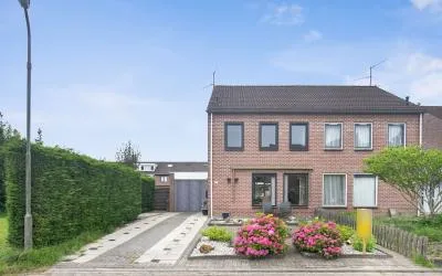 Corner house for sale: Grote Beer 34D, Oostburg Oostburg