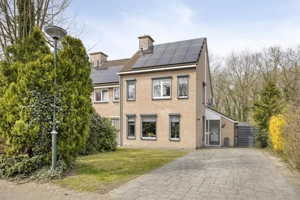 Hoekwoning te koop: Grote Beerlaan 31, 't Eigen en Hoogstraat Son En Breugel