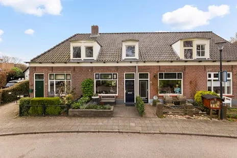 Tussenwoning te koop: Grote Gracht 59, Binnenstad Hattem