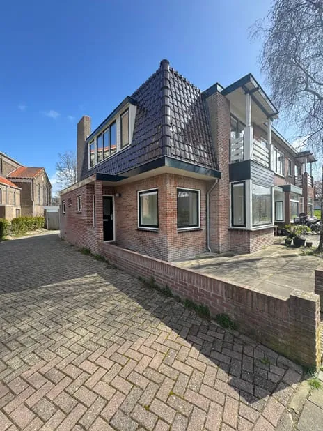 Hoekwoning te huur: Grote Hout- of Koningsweg 14, Van Gelderbuurt Velsen-Noord