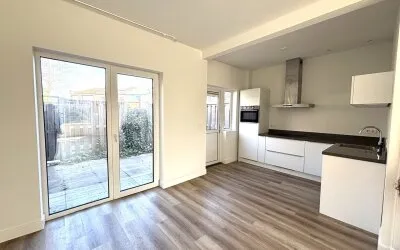 Hoekwoning te huur: Grote Hout- of Koningsweg 14, Van Gelderbuurt Velsen-Noord