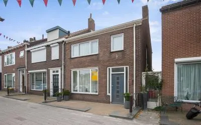 Hoekwoning te koop: Grote Kade 7, Breskens Breskens