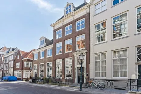 Twee-onder-één-kap te koop: Grote Oost 10, Binnenstad - Buurt 10 01 Hoorn