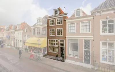 Tussenwoning te huur: Grote Oost 37, Binnenstad - Buurt 10 01 Hoorn