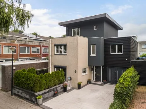 Hoekwoning te koop: Grote Poelslak 1, Waterkwartier Amersfoort