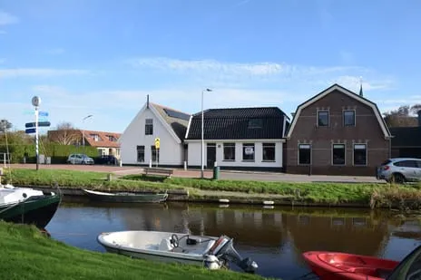 Tussenwoning te koop: Grote Sloot 74, Burgerbrug (woonkern) Burgerbrug