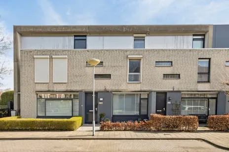 Tussenwoning te koop: Grote Vos 18, Westerpark Breda