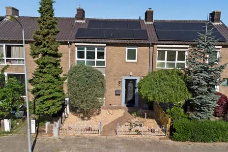 Tussenwoning te koop: Grotebrugse Grintweg 123, Het Ooij Tiel