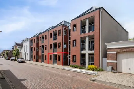Appartement te koop: Grotestraat 101, Besoyen Waalwijk