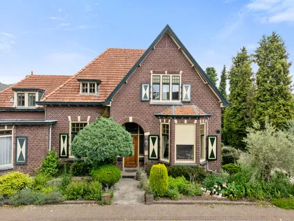 Twee-onder-één-kap te koop: Grotestraat 11, Beers kern Beers Nb