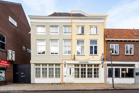 Tussenwoning te koop: Grotestraat 131, Centrum Waalwijk
