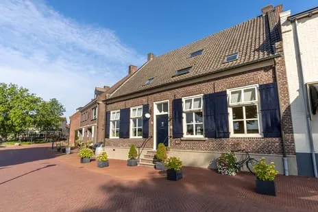 Twee-onder-één-kap te koop: Grotestraat 36, Well-West Well (Li)