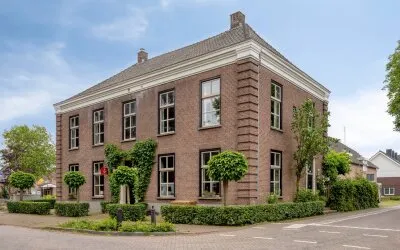 Twee-onder-één-kap te koop: Grotestraat 8, Beers kern Beers Nb