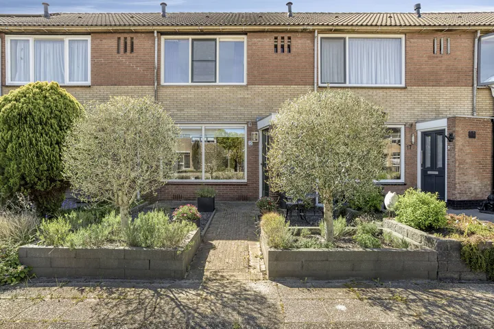 Tussenwoning te koop: Grutto 15, Ursem