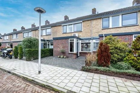 Tussenwoning te koop: Gruttostraat 10, Vogelbuurt (Vianen) Vianen (Ut)