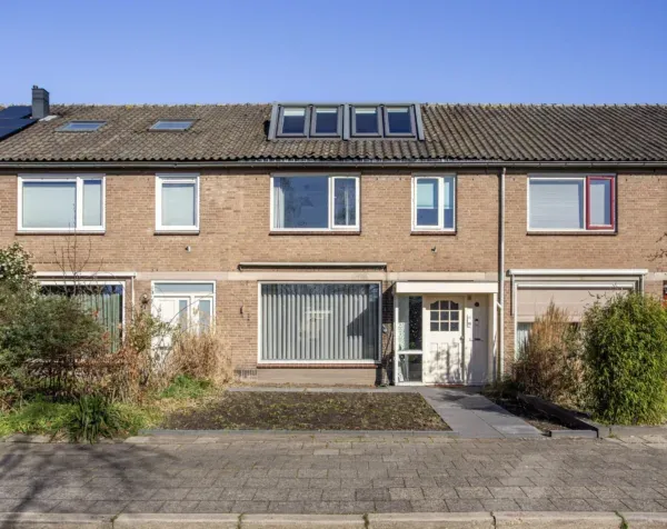 Tussenwoning te koop: Gruttostraat 11, De Horsten Amersfoort