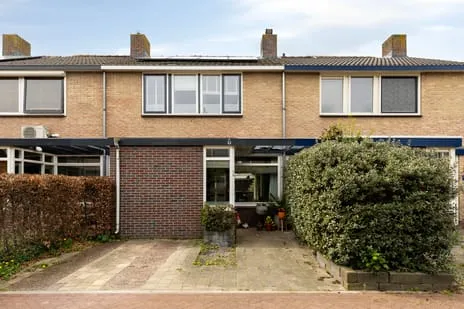 Tussenwoning te koop: Gruttostraat 3, Vogelbuurt (Vianen) Vianen (Ut)