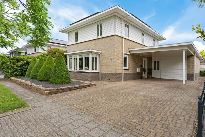 Detached house for sale: Gruythuysenlaan 9, Zuid Hoogeveen
