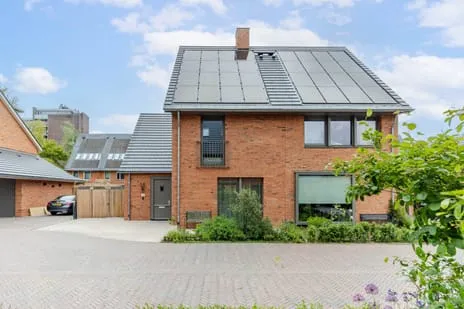 Twee-onder-één-kap te koop: Gugelhof 4, Schoemakerplantage Delft