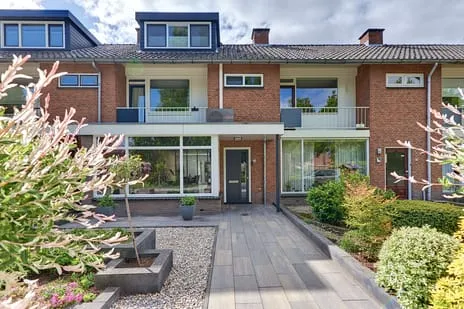 Tussenwoning te koop: Guido Gezellelaan 24, Stadsdennen Midden Harderwijk