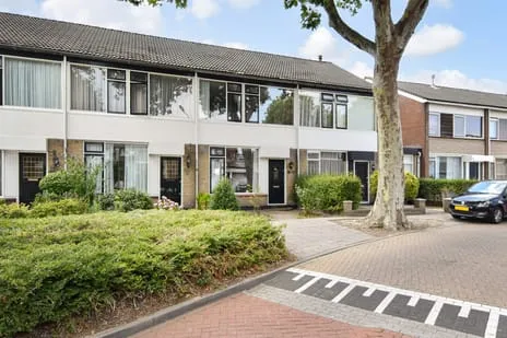 Tussenwoning te koop: Guldeland 15, Wateringen Centrumgebied Wateringen