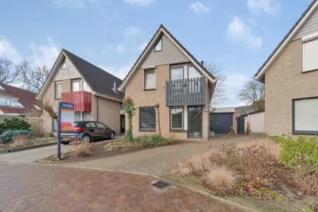 Twee-onder-één-kap te koop: Guldenroede 3, Kruidenwijk Oost Nijverdal