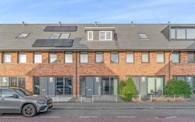 Tussenwoning te huur: Guldenroedelaan 7, Kruidenbuurt Amstelveen