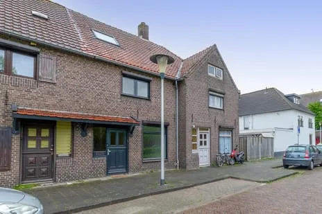 Tussenwoning te koop: Guljéstraat 4, Leonardus Helmond