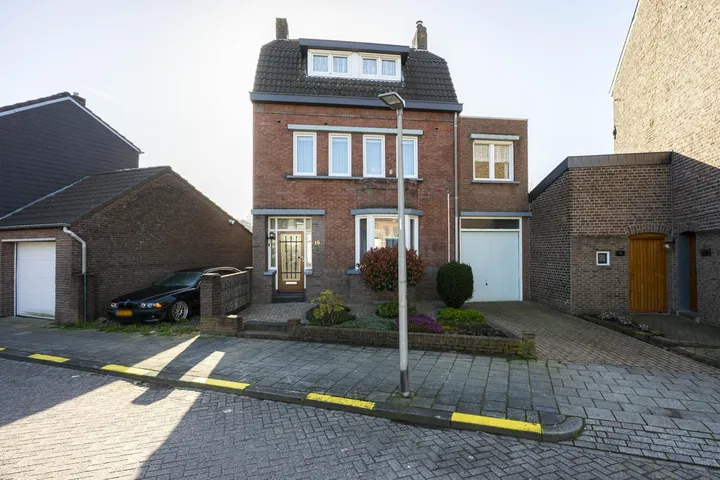 Hoekwoning te koop: Gulperstraat 19, Holz Kerkrade