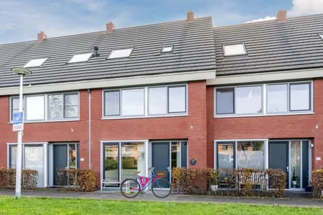 Tussenwoning te koop: Guus Vleugelplantsoen 23, Het Zand-Oost Utrecht