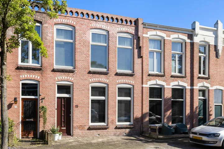 Tussenwoning te koop: Gysbert Japicxstraat 73, Oranjewijk Leeuwarden