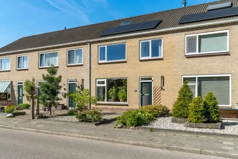 Tussenwoning te koop: Gysbert Japicxstrjitte 14, Kollum Kollum