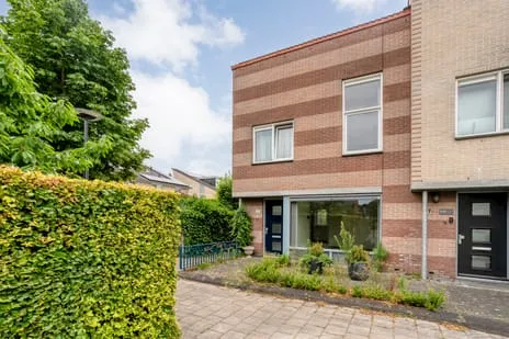 Hoekwoning te koop: H. Leefsmastraat 97, Hengelose Es-Noord Hengelo