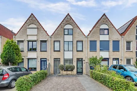 Tussenwoning te koop: H Roland Holstlaan 13, Oostmolenpark Kloetinge (Gem. Goes)