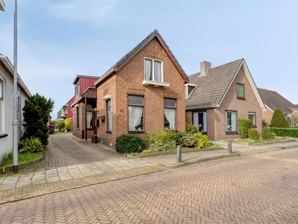Vrijstaande woning te koop: H.J. Kniggekade 109, Stadskanaal