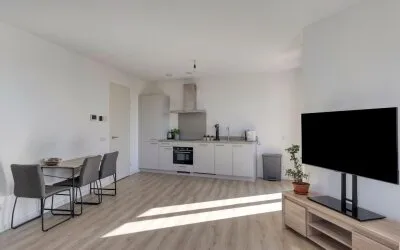 Appartement te huur: H.J.A. Hoflandlaan 103, Nieuw Crooswijk Rotterdam