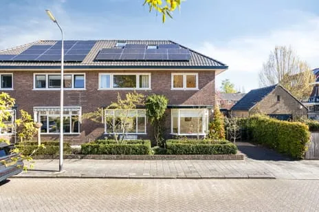 Twee-onder-één-kap te koop: H.J.Ph. Fesevurstraat 2, Rollecatekwartier Deventer