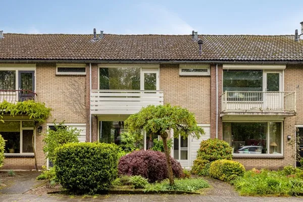Tussenwoning te koop: H.M. Corwinstraat 20, De Thij Oldenzaal