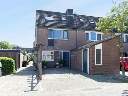 Corner house for sale: Haagbeukhof 201, Zuiddonk Papendrecht