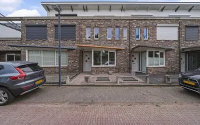 Tussenwoning te koop: Haagland 28, Lammerenburg Vlissingen