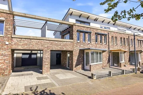 Tussenwoning te koop: Haagland 30, Lammerenburg Vlissingen