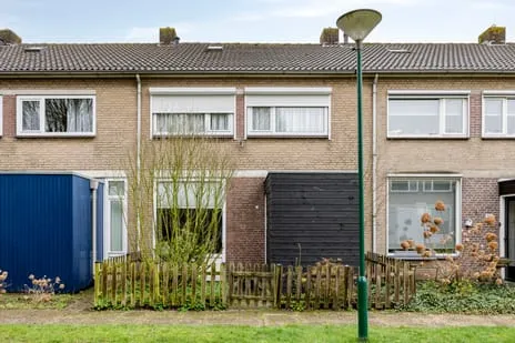 Tussenwoning te koop: Haagstuk 22, Zuidwest Alphen Alphen (Nb)