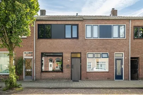 Tussenwoning te koop: Haagweg 153, Tuinzigt Breda